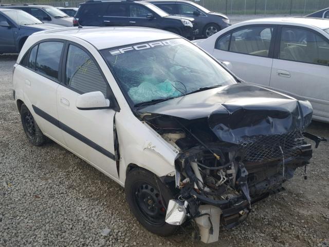 KNADE163876272326 - 2007 KIA RIO 5 SX WHITE photo 1