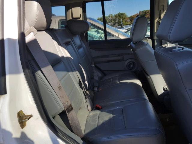 1J8HG48N96C175630 - 2006 JEEP COMMANDER WHITE photo 6