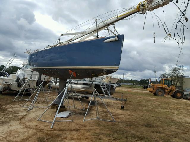 24G607 - 2007 SAIL BOAT BLUE photo 1