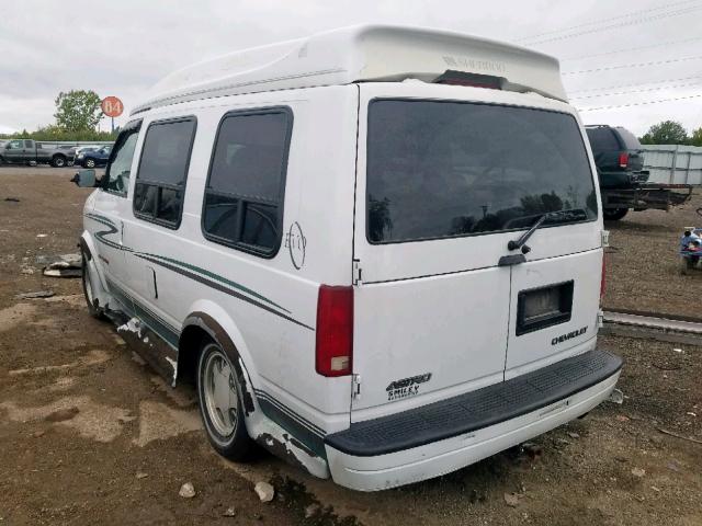 1GBEL19X62B107388 - 2002 CHEVROLET ASTRO WHITE photo 3