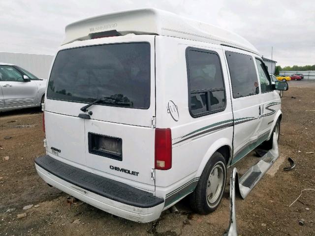 1GBEL19X62B107388 - 2002 CHEVROLET ASTRO WHITE photo 4