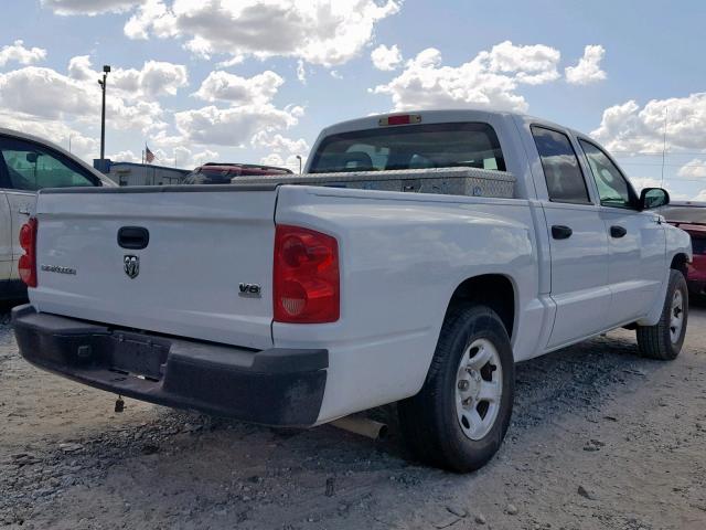 1D7HE28N95S223879 - 2005 DODGE DAKOTA QUA WHITE photo 4