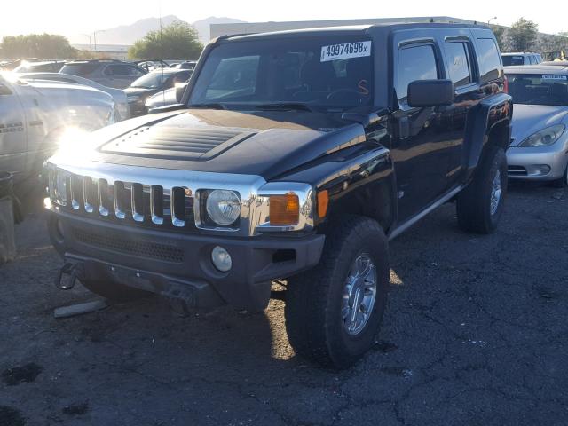 5GTDN136568205258 - 2006 HUMMER H3 BLACK photo 2