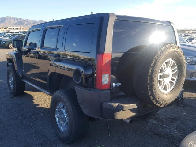 5GTDN136568205258 - 2006 HUMMER H3 BLACK photo 3