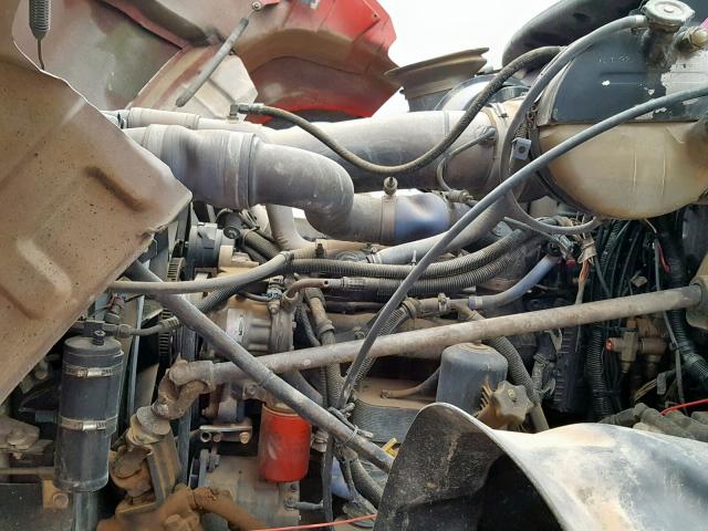 1M2AG11C25M021197 - 2005 MACK 700 CV700 RED photo 7