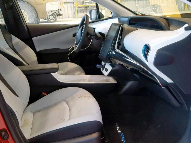 JTDKARFP8J3093400 - 2018 TOYOTA PRIUS PRIM 红色 照片 5