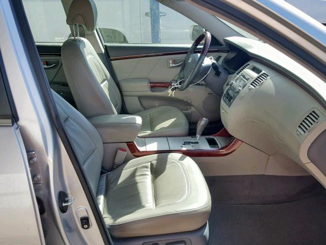 KMHFC46F88A319541 - 2008 HYUNDAI AZERA SE SILVER photo 5