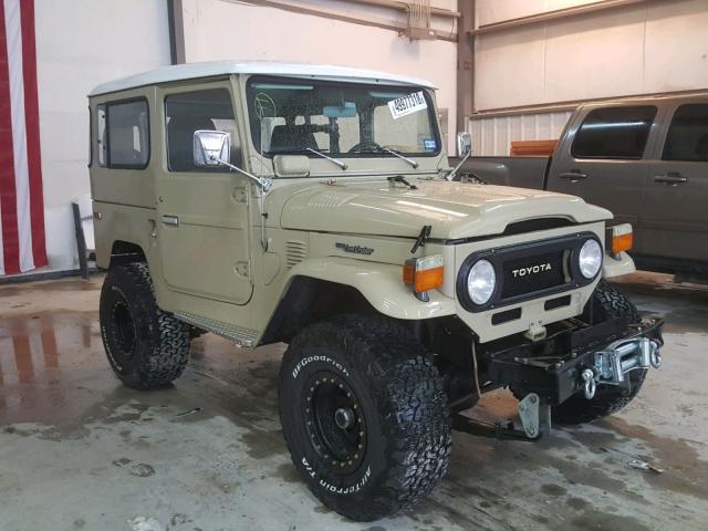 FJ40240784 - 1977 TOYOTA LAND CRUIS TAN photo 1