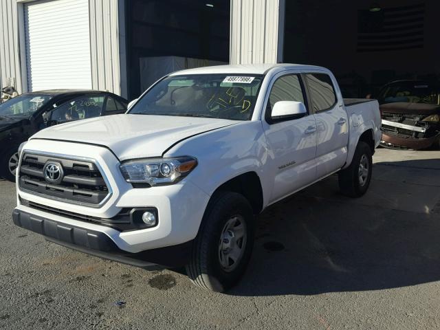 3TMCZ5AN6GM016818 - 2016 TOYOTA TACOMA DOU WHITE photo 2