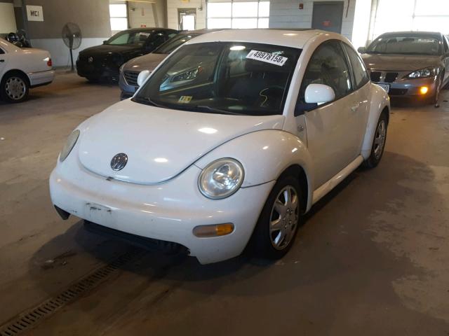 3VWCC21C2XM419447 - 1999 VOLKSWAGEN NEW BEETLE Weiß Foto 2
