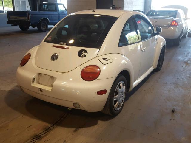 3VWCC21C2XM419447 - 1999 VOLKSWAGEN NEW BEETLE Weiß Foto 4