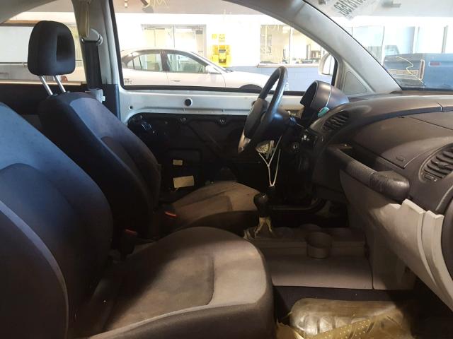 3VWCC21C2XM419447 - 1999 VOLKSWAGEN NEW BEETLE Weiß Foto 5