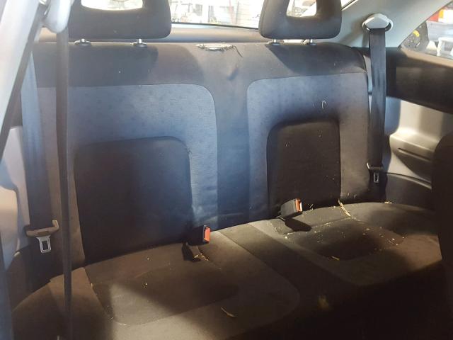 3VWCC21C2XM419447 - 1999 VOLKSWAGEN NEW BEETLE Weiß Foto 6