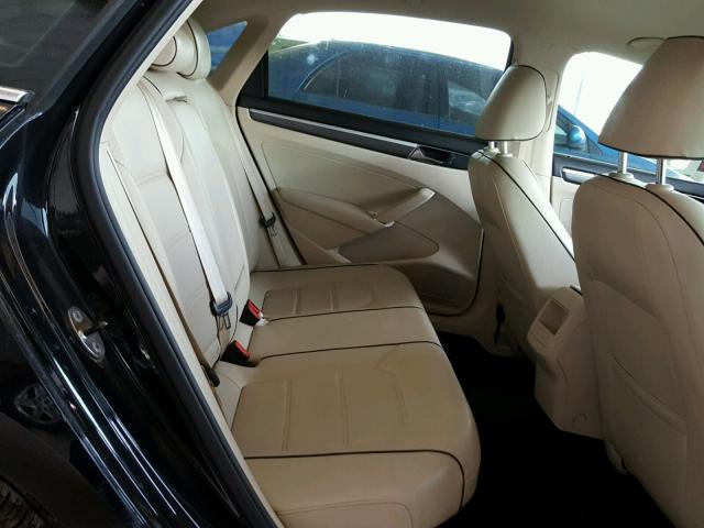 1VWDT7A30HC046445 - 2017 VOLKSWAGEN PASSAT R-L BLACK photo 6