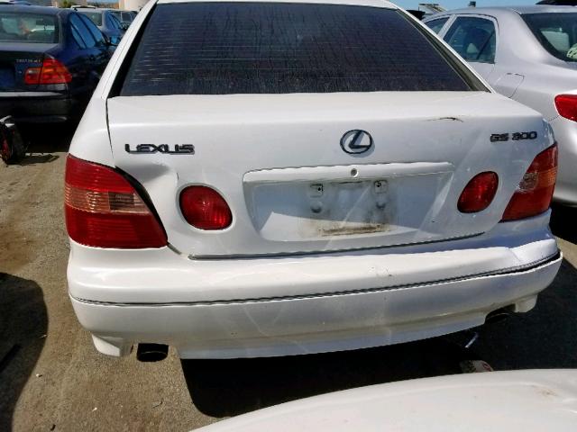 JT8BD68S2Y0110578 - 2000 LEXUS GS 300 WHITE photo 9