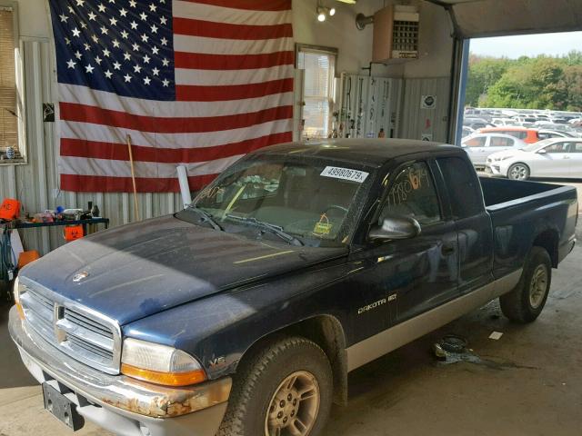 1B7GL22X5YS722138 - 2000 DODGE DAKOTA BLUE photo 2