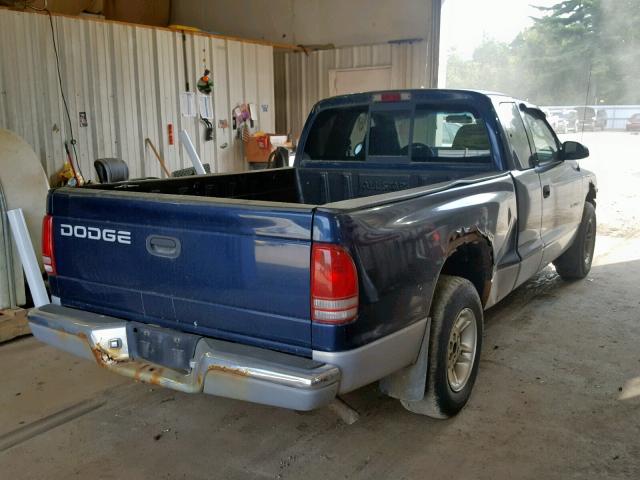 1B7GL22X5YS722138 - 2000 DODGE DAKOTA BLUE photo 4