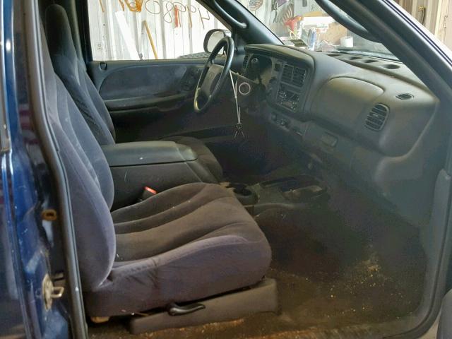 1B7GL22X5YS722138 - 2000 DODGE DAKOTA BLUE photo 5