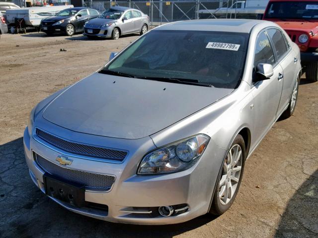 1G1ZK57748F233527 - 2008 CHEVROLET MALIBU LTZ 银色 照片 2