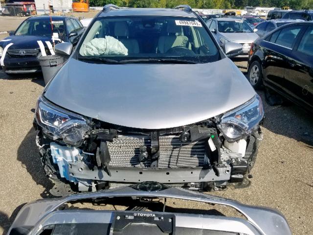 JTMDFREV6JJ234308 - 2018 TOYOTA RAV4 LIMIT SILVER photo 9