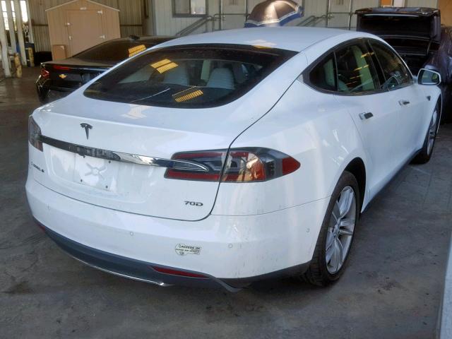 5YJSA1S2XFF092044 - 2015 TESLA MODEL S 70 WHITE photo 4