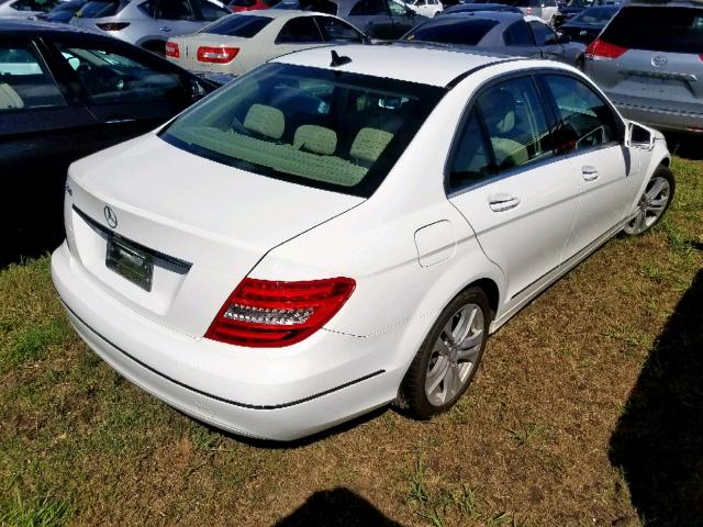 WDDGF4HB2DA770720 - 2013 MERCEDES-BENZ C 250 WHITE photo 4