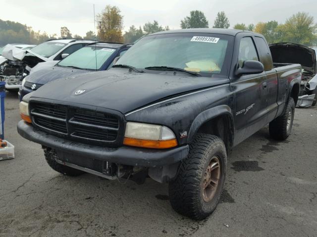 1B7GG22N5YS573281 - 2000 DODGE DAKOTA BLACK photo 2