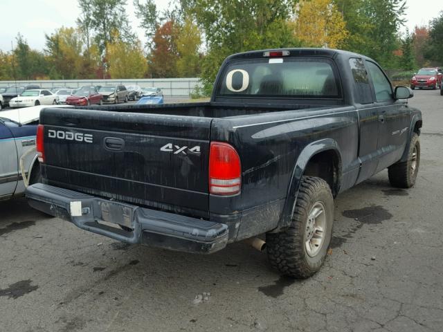 1B7GG22N5YS573281 - 2000 DODGE DAKOTA BLACK photo 4