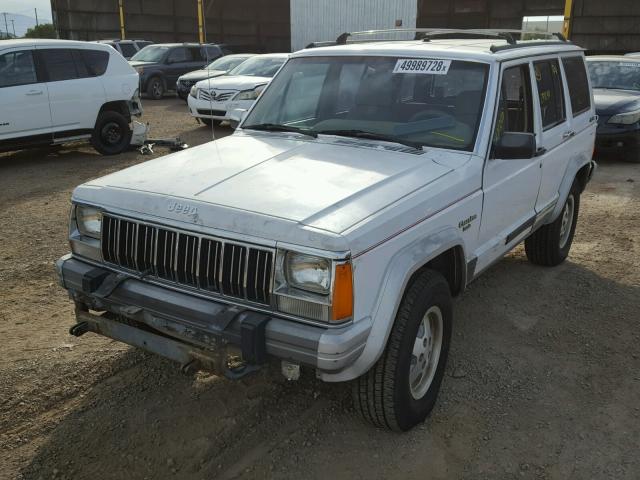 1J4FJ58S4NL163258 - 1992 JEEP CHEROKEE WHITE photo 2