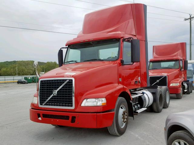 4V4MC9EG8EN166638 - 2014 VOLVO VN VNM RED photo 2