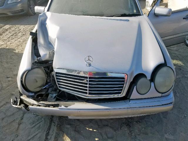 WDBJF65F5WA673094 - 1998 MERCEDES-BENZ E 320 GRAY photo 7