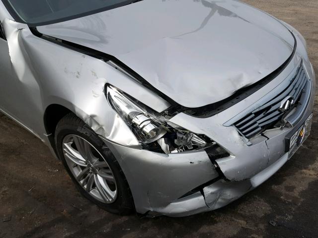 JN1CV6AR9DM769693 - 2013 INFINITI G37 SILVER photo 9