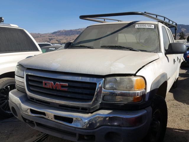 1GDHC23U44F200236 - 2004 GMC SIERRA C25 WHITE photo 2