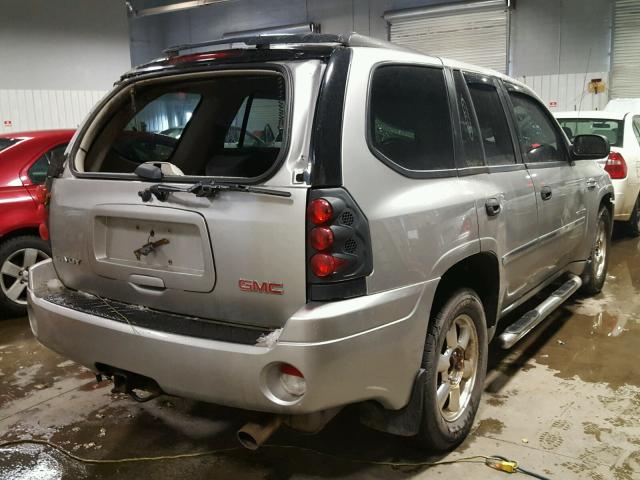 1GKDT13S262317999 - 2006 GMC ENVOY SILVER photo 4