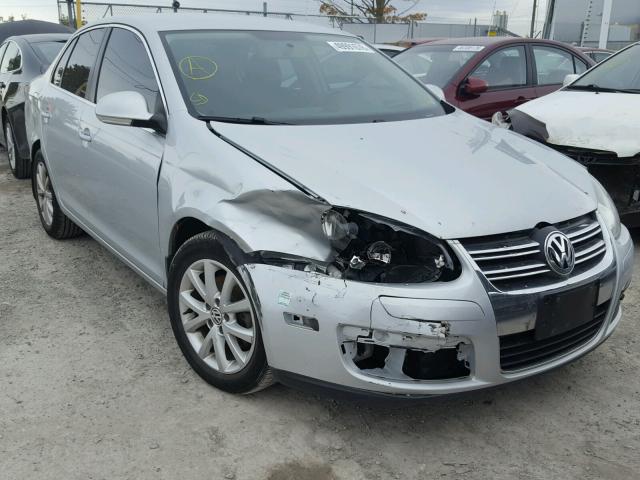 3VWJL7AJ0AM031191 - 2010 VOLKSWAGEN JETTA TDI SILVER photo 1