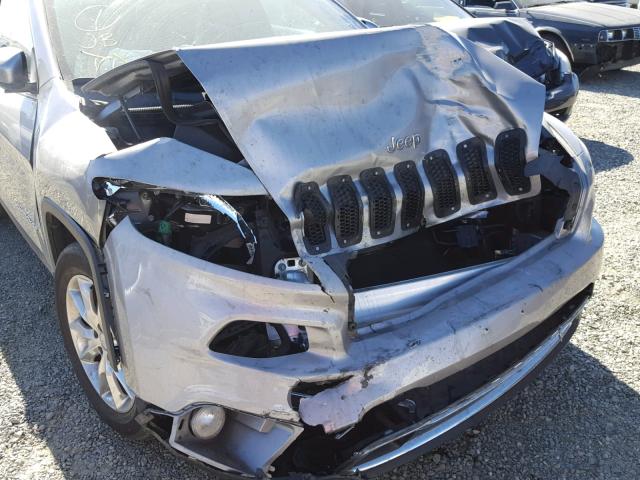 1C4PJMDB8GW295712 - 2016 JEEP CHEROKEE L SILVER photo 9