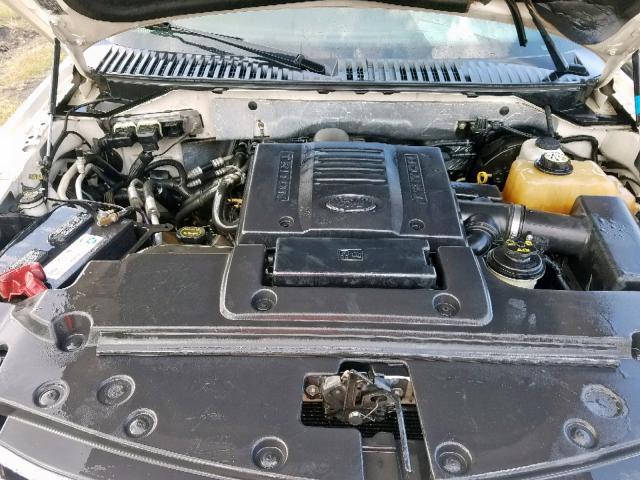 5LMFU27547LJ21255 - 2007 LINCOLN NAVIGATOR 白色 照片 7