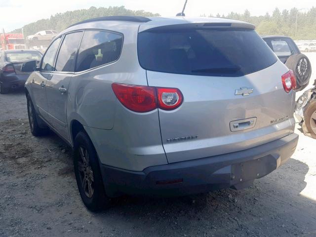 1GNER23D39S116730 - 2009 CHEVROLET TRAVERSE L SILVER photo 3