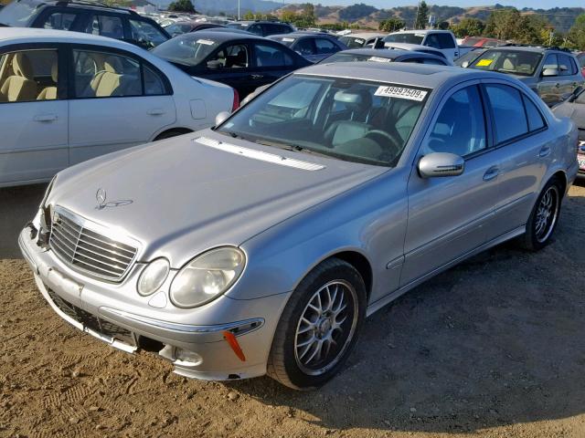 WDBUF65J24A473949 - 2004 MERCEDES-BENZ E 320 SILVER photo 2