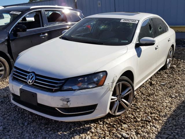 1VWBS7A30EC110392 - 2014 VOLKSWAGEN PASSAT SE WHITE photo 2