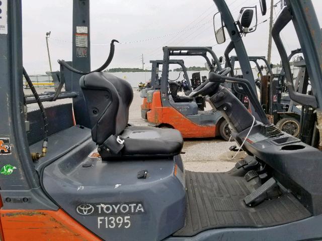 43235 - 2013 TOYOTA FORKLIFT ORANGE photo 5