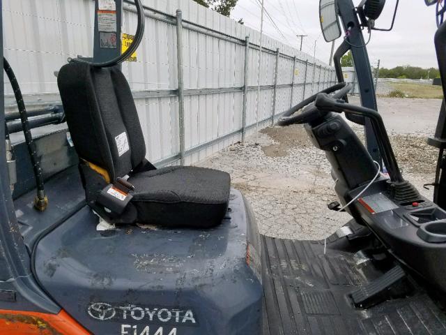 44592 - 2013 TOYOTA FORKLIFT ORANGE photo 5