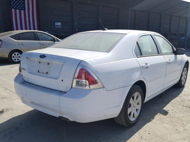 3FAHP06Z07R241688 - 2007 FORD FUSION S WHITE photo 4