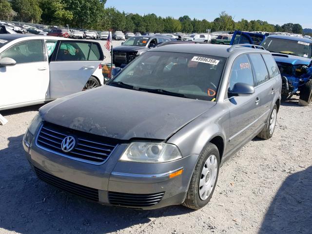 WVWNE63B45E124872 - 2005 VOLKSWAGEN PASSAT GL GRAY photo 2