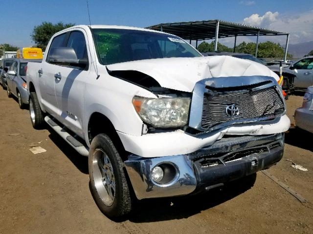 5TFEM5F11BX025278 - 2011 TOYOTA TUNDRA CRE WHITE photo 1