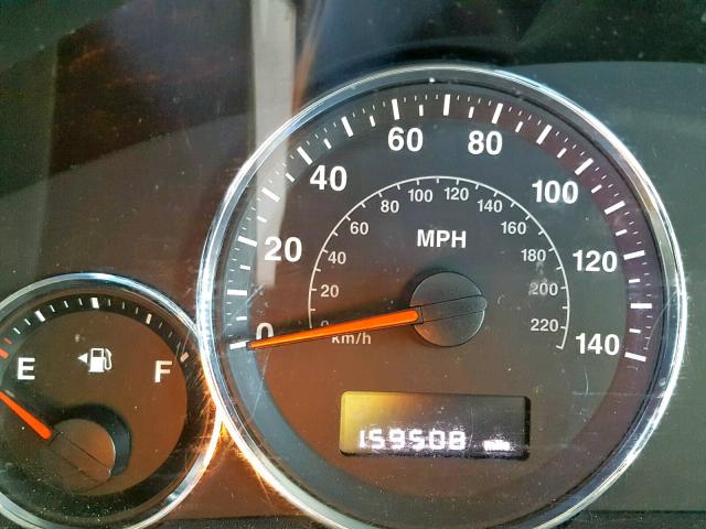 1J8HG48K18C233030 - 2008 JEEP COMMANDER SILVER photo 8