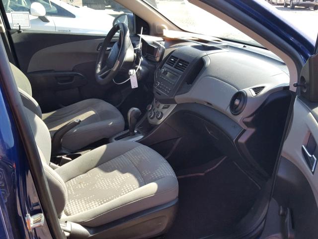 1G1JA6SGXD4108180 - 2013 CHEVROLET SONIC LS BLUE photo 5