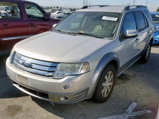 1FMDK02W19GA00893 - 2009 FORD TAURUS X S SILVER photo 2