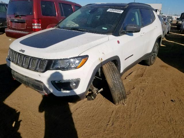 3C4NJDDB1JT501327 - 2018 JEEP COMPASS TR WHITE photo 2