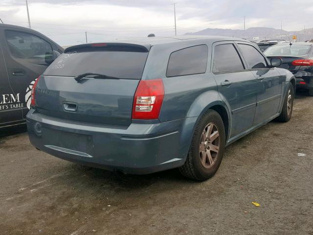 2D4FV47T06H157246 - 2006 DODGE MAGNUM SE GREEN photo 4